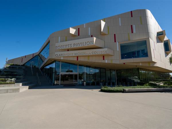 dBTechnologies ClaremontMcKennaCollege IS210 3