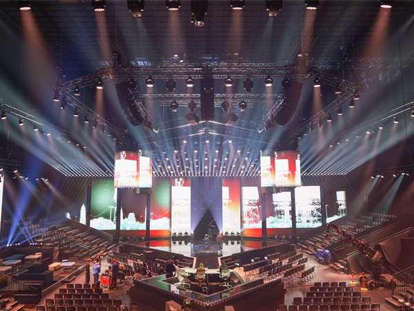 Sound Reinforcement for a Live TV Casting Show - P1060728