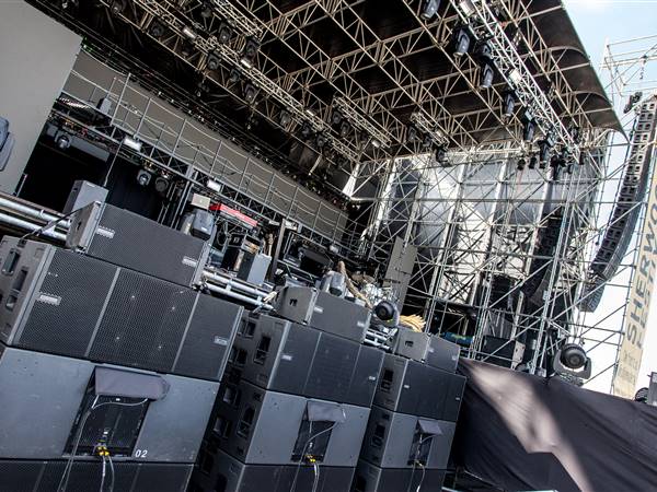 Caparezza Prisoner 709 Tour - 003-phGiacomoBrini-2018_06_29-Caparezza-Sherwood-dbTechnologies-_MG_0320