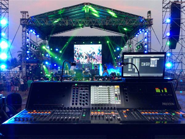 4DC21F2A 525C 49E3 B428 F803F7A5D686