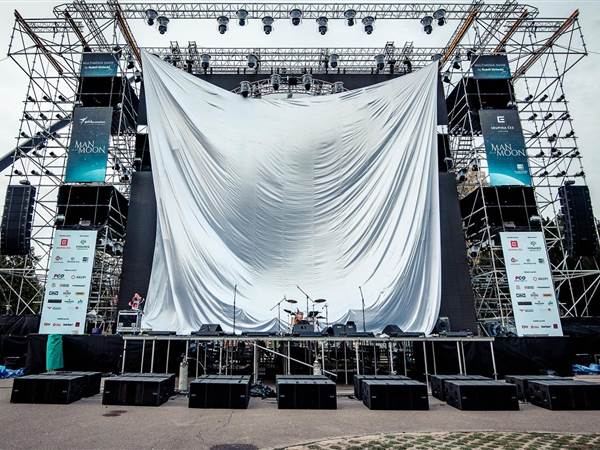 ED2C24A0 B9AF 4160 9170 D13A04D47F9B