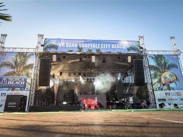  - RCF-Tropical-Beach_003