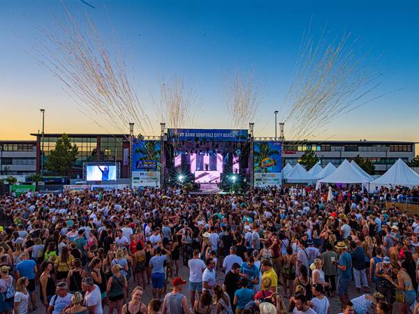 RCF Tropical Beach 004