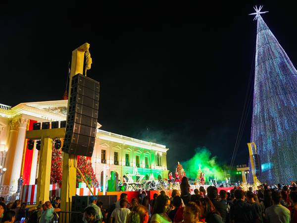 El Salvador's XMas Village - IMG_2339