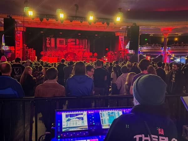 The Rave / Eagles club - Dave-Peterson-Badflower-FOH-copia
