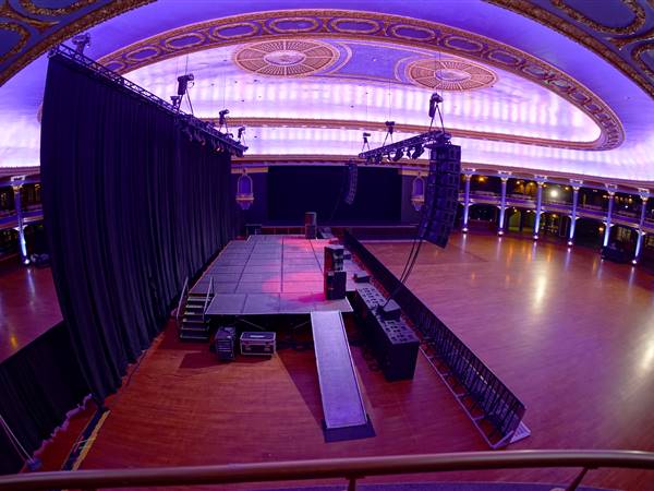 The Rave / Eagles club - stage-right-balcony-copia