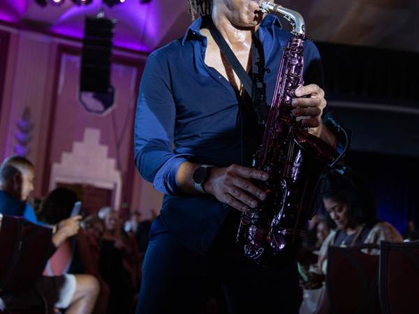  - Catalina-JazzTrax_Contemporary-Smooth-Jazz-Saxophone-Recording-Artist-Paul-Taylor