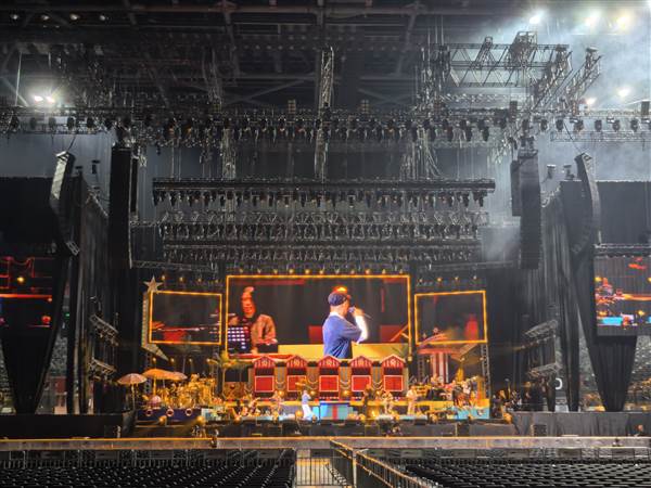 Justin Lo - Come Together Live Tour - Justin-Lo-in-Foshan-01