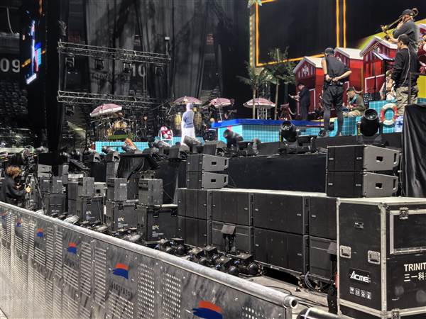 Justin Lo - Come Together Live Tour - Justin-Lo-in-Foshan-07